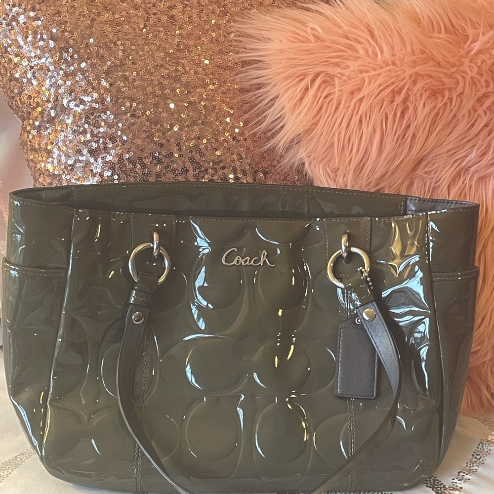 Patent Leather COACH Bag!! 🩶🩶SOLD!